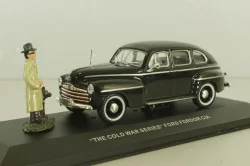 Ford Fordor CIA The Cold War Series with fegure 1949, black, Replicars 1:43 