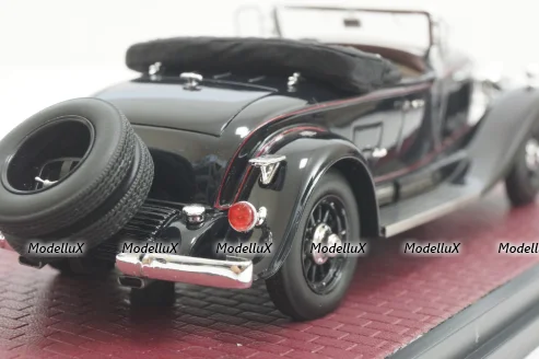 Cadillac V-16 452 Roadster Fleetwood (open) blue, 1930, MX20301-451, Matrix 1:43