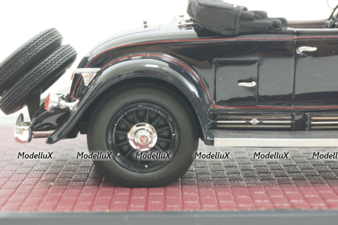 Cadillac V-16 452 Roadster Fleetwood (open) blue, 1930, MX20301-451, Matrix 1:43