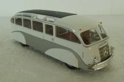 Mercedes LO3100 Stromlinien, №11 Hachette 1:43