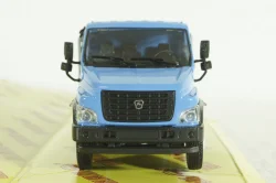 Газон Next C41R33 бортовой гол/сер, Н243, Наш автопром 1:43