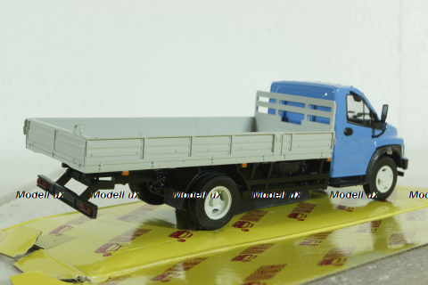 Газон Next C41R33 бортовой гол/сер, Н243, Наш автопром 1:43