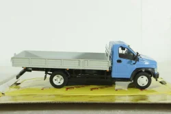 Газон Next C41R33 бортовой гол/сер, Н243, Наш автопром 1:43