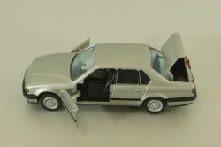 BMW 735i (E32) 1986, silver, 82229417153, Gama 1:43