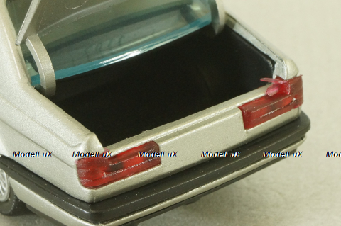 BMW 735i (E32) 1986, silver, 82229417153, Gama 1:43