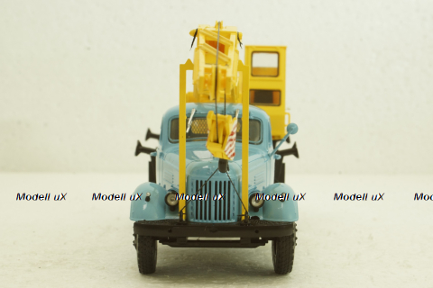 Лаз-690(164) Зил-164 Автокран, арт.102545, АвтоИстория 1:43
