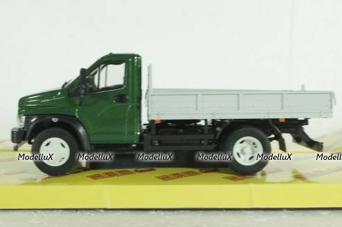 Газон Next C41R13 бортовой зел/сер, Н242, Наш автопром 1:43