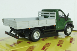 Газон Next C41R13 бортовой зел/сер, Н242, Наш автопром 1:43