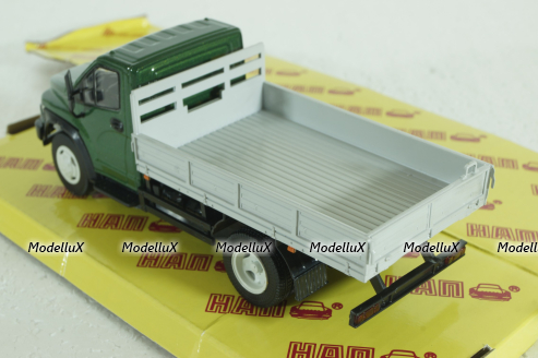 Газон Next C41R13 бортовой зел/сер, Н242, Наш автопром 1:43