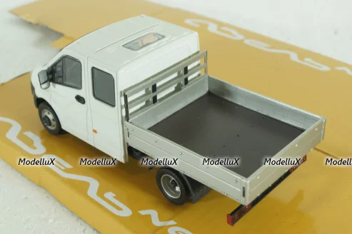 Газель Next А22R23 бортовой бел/сер, Н560, Наш автопром 1:43 уценка!