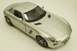 Mercedes SLS AMG Gullwing Coupe (C197) 2009, silver metallic, 183490, Norev 1:18