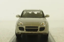 Porsche Cayenne Turbo 2002, beige metallic, 400061081, Minichamps 1:43