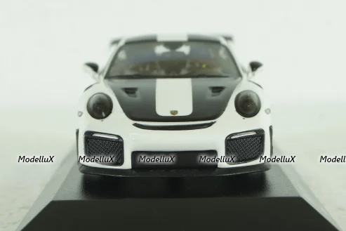 Porsche 911 (991 II) GT2 RS Weissach Package white with silver rims, 413067278, Minichamps 1:43