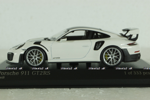 Porsche 911 (991 II) GT2 RS Weissach Package white with silver rims, 413067278, Minichamps 1:43