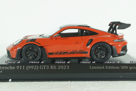 Porsche 911 (992) GT3 RS mit Weissach-Paket, red with black rims and black décor, 413062108, Minichamps 1:43