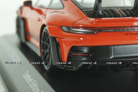 Porsche 911 (992) GT3 RS mit Weissach-Paket, red with black rims and black décor, 413062108, Minichamps 1:43