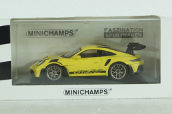 Porsche 911 (992) GT3 RS with Weissach-Paket, yellow with golden rims and black decor, 413062106,  Minichamps 1:43 
