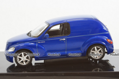 Crysler Panel Cruiser 2003, blue 51531, Auto Art 1:43