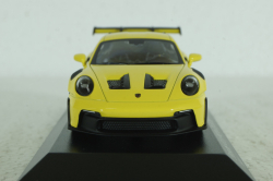Porsche 911 (992) GT3 RS with Weissach-Paket, yellow with golden rims and black decor, 413062106,  Minichamps 1:43 