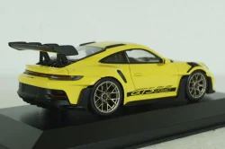 Porsche 911 (992) GT3 RS with Weissach-Paket, yellow with golden rims and black decor, 413062106,  Minichamps 1:43 