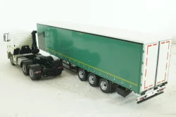 КАМАЗ-65206 с полуприцепом НЕФАЗ-93341, арт. 102972, Аист 1:43