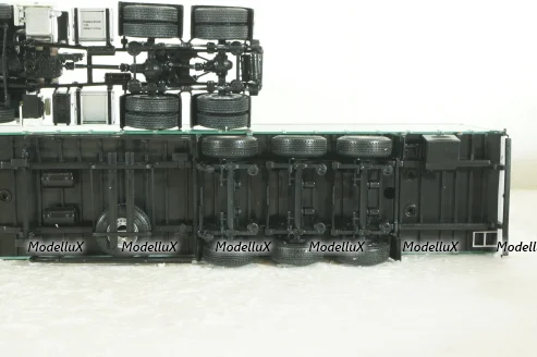 КАМАЗ-65206 с полуприцепом НЕФАЗ-93341, арт. 102972, Аист 1:43