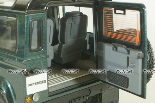 Land Rover Defender 90 Adventure 2007, green, 08901G,  Kyosho 1:18