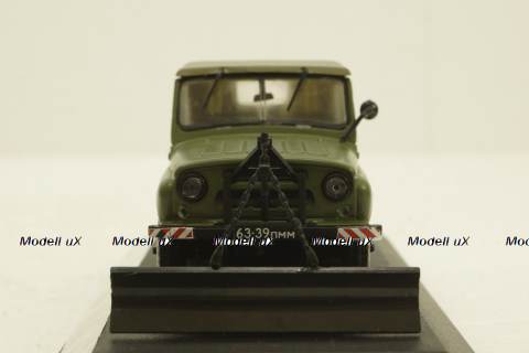 Уаз-469Б зеленый снегоуборочная, Конверсия 1:43