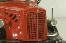 Mercedes L6600 fire engine with a crane, 03101, Schuco 1:43