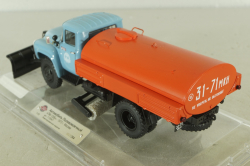 ПМ-130Б поливомоечная машина на шасси Зил-130, зимний вариант 1973, 113047, Dip Models 1:43