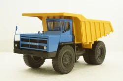 Белаз-7548 карьерный самосвал, синий/желтый, Н010, Наш Автопром 1:43