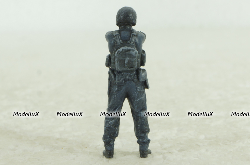 Фигурка Боец подразделение особого назначения КОРД с пистолетом, Vilen Model 1:43