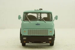 Маз-5428 тягач 1977г, голубий, Н700, Наш Автопром 1:43