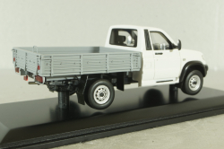 Уаз Патриот Карго белый, 231637, DiP Models 1:43