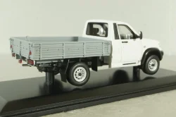 Уаз Патриот Карго белый, 231637, DiP Models 1:43