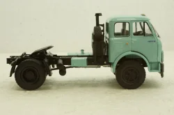 Маз-5428 тягач 1977г, голубий, Н700, Наш Автопром 1:43