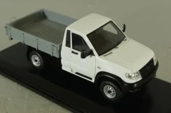 Уаз Патриот Карго белый, 231637, DiP Models 1:43