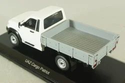 Уаз Патриот Карго белый, 231637, DiP Models 1:43