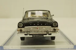 Газ-13 Чайка, кабриолет с поднятыми окнами, черный , Конверсия 1:43