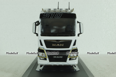 MAN TGX XXL D 38 2020, white, TR197, IXO 1:43