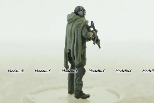 Фигурка солдат в маске, Vilen Model 1:43
