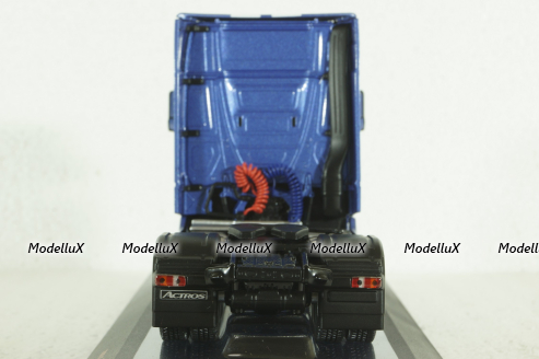 Mercedes Actros MP4 1851 tractor truck 2012, blue, TR206, IXO 1:43