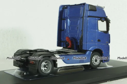 Mercedes Actros MP4 1851 tractor truck 2012, blue, TR206, IXO 1:43