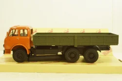 Маз-514,1966г, помаранчевий/зелений, борт 3-мостовий, Н298, Наш Автопром 1:43