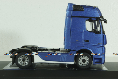 Mercedes Actros MP4 1851 tractor truck 2012, blue, TR206, IXO 1:43