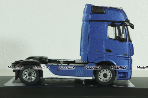 Mercedes Actros MP4 1851 tractor truck 2012, blue, TR206, IXO 1:43