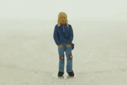 Фигурка Девушка в джинсах,  209а, BM-Toys 1:43
