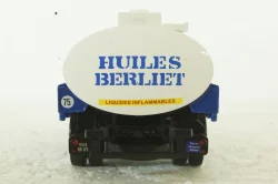 Berliet GLR8 M2 Tank truck Huiles Berliet year 1960 blue/white, Hachette 1:43