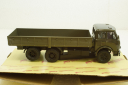 Маз-516,1969г, хакі, борт 3-мостовий, Н292, Наш Автопром 1:43