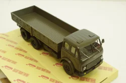 Маз-516,1969г, хакі, борт 3-мостовий, Н292, Наш Автопром 1:43